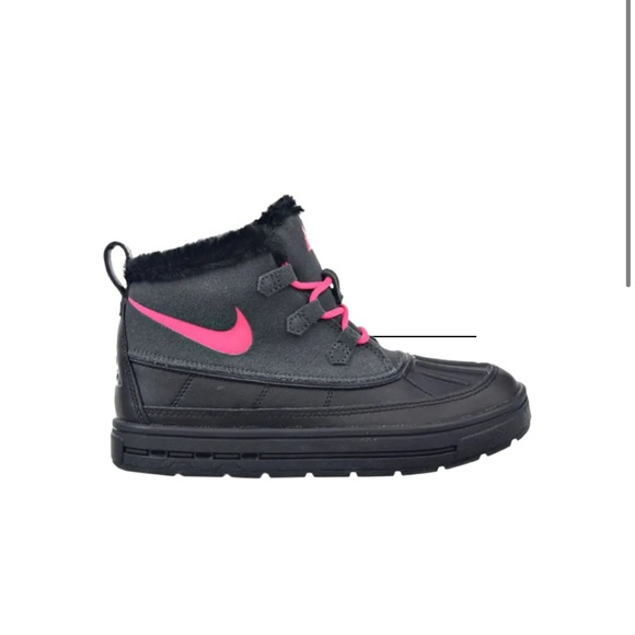 Nike kids Woodside Chukka 2 (PS) Black Pink Sz 2y  Winter Boots - Picture 1 of 6